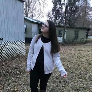 Meet your Posher, Kenlee